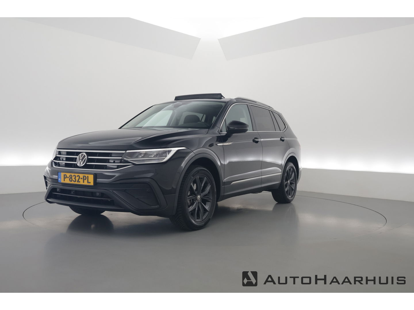 Volkswagen Tiguan Allspace 1.5 TSI DSG 7 persoons | Pano | Elek. Trekhaak | Stoel- Stuurverw. | Camera | Adapt. Cruise | Navi