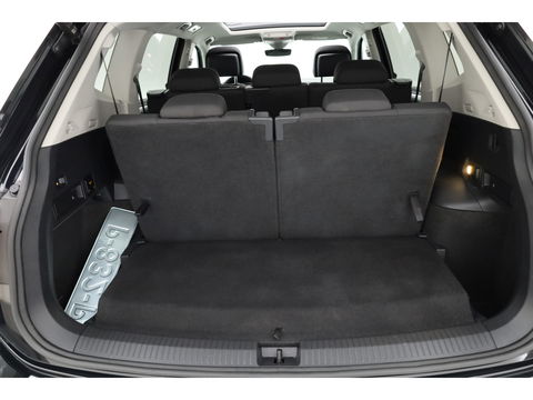 Volkswagen Tiguan Allspace 1.5 TSI DSG 7 persoons | Pano | Elek. Trekhaak | Stoel- Stuurverw. | Camera | Adapt. Cruise | Navi