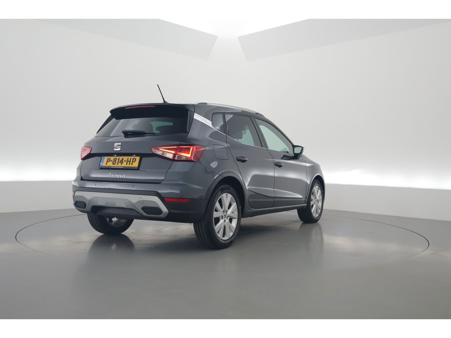 SEAT Arona 1.0 TSI Xperience | Navi by App | Stoelverw. | Keyless | 17'' | PDC A | Clima