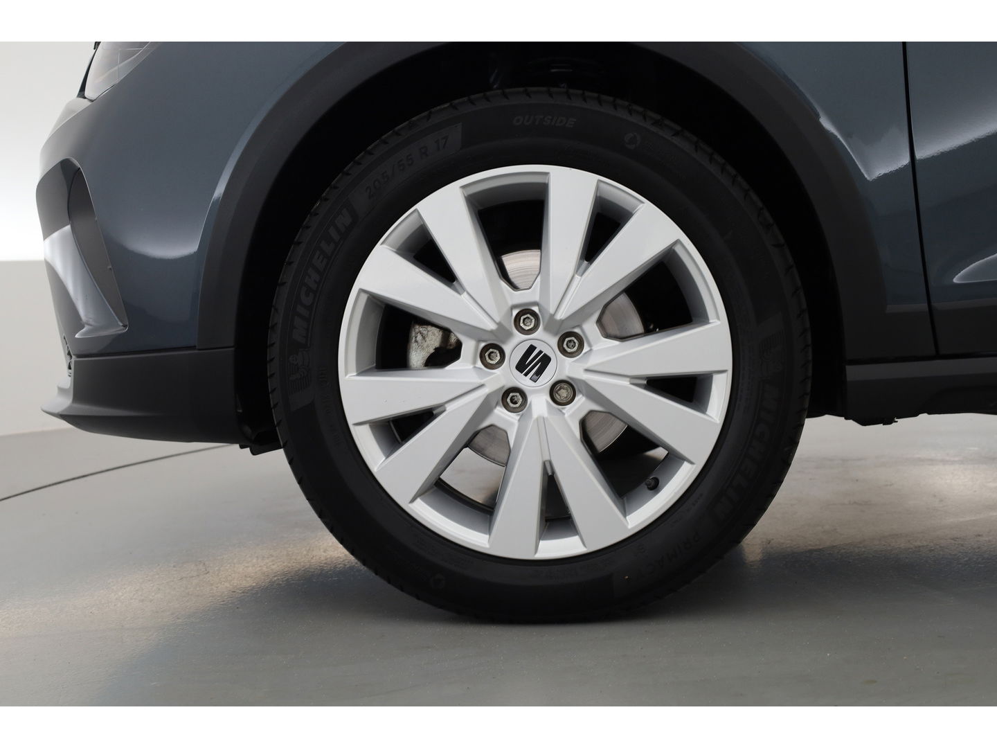 SEAT Arona 1.0 TSI Xperience | Navi by App | Stoelverw. | Keyless | 17'' | PDC A | Clima