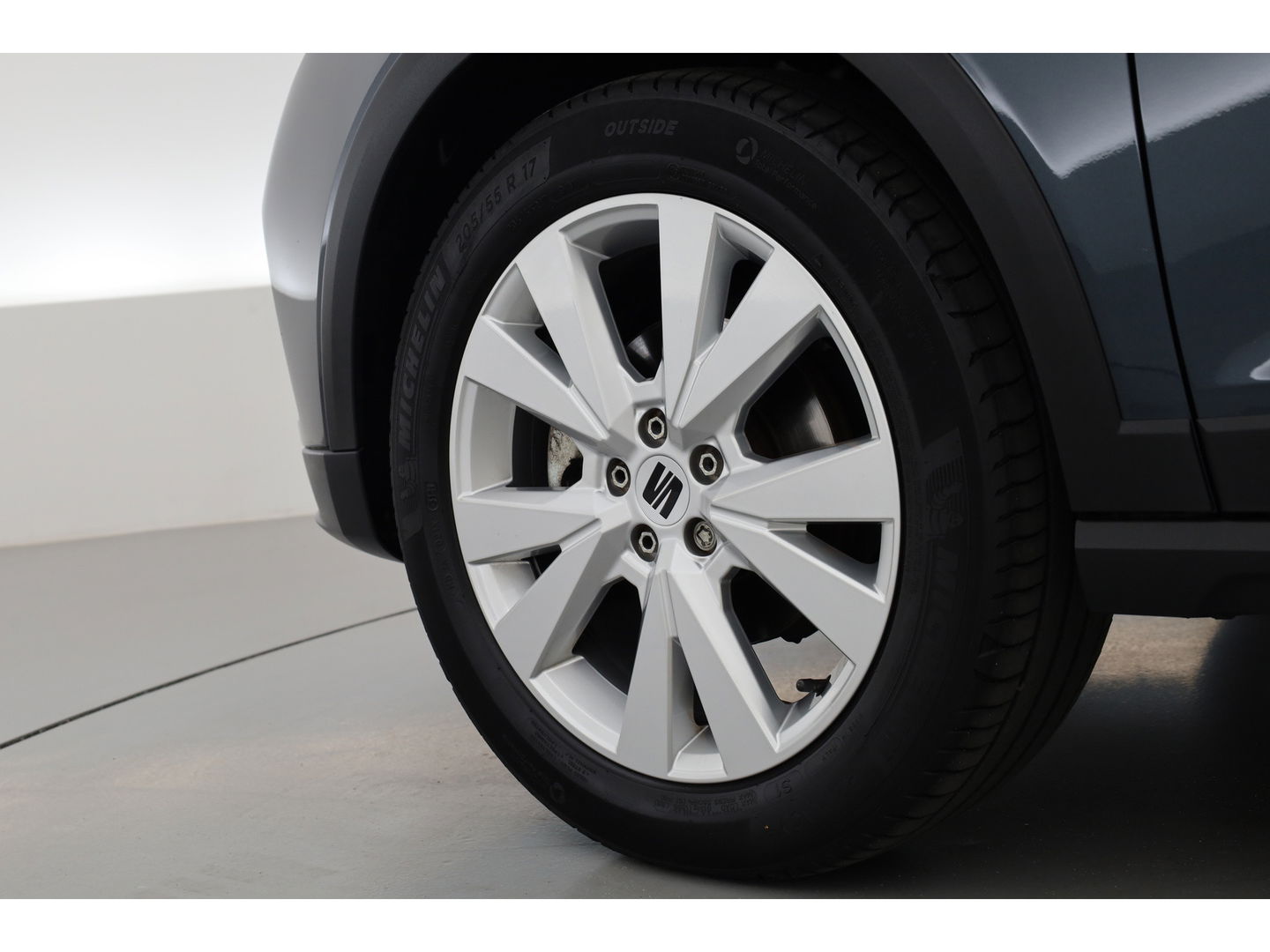 SEAT Arona 1.0 TSI Xperience | Navi by App | Stoelverw. | Keyless | 17'' | PDC A | Clima