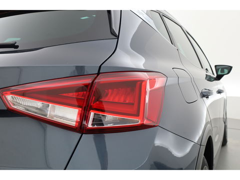 SEAT Arona 1.0 TSI Xperience | Navi by App | Stoelverw. | Keyless | 17'' | PDC A | Clima