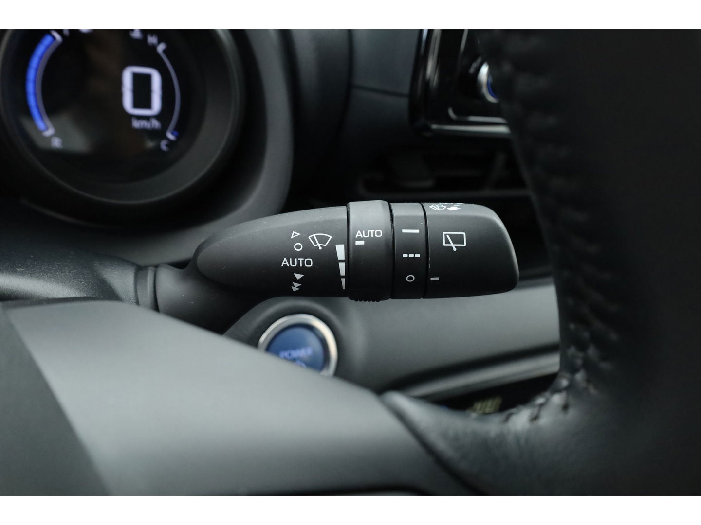Toyota Yaris 1.5 Hybrid Dynamic | CarPlay | Camera | Adapt. Cruise | Keyless | DAB