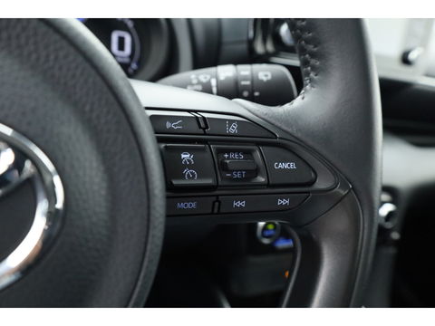 Toyota Yaris 1.5 Hybrid Dynamic | CarPlay | Camera | Adapt. Cruise | Keyless | DAB