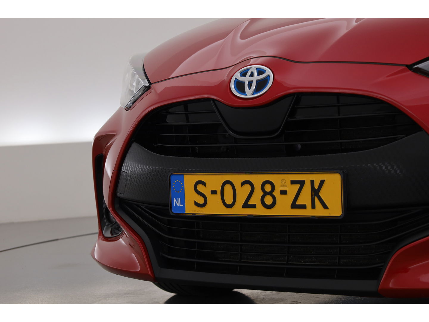 Toyota Yaris 1.5 Hybrid Dynamic | CarPlay | Camera | Adapt. Cruise | Keyless | DAB