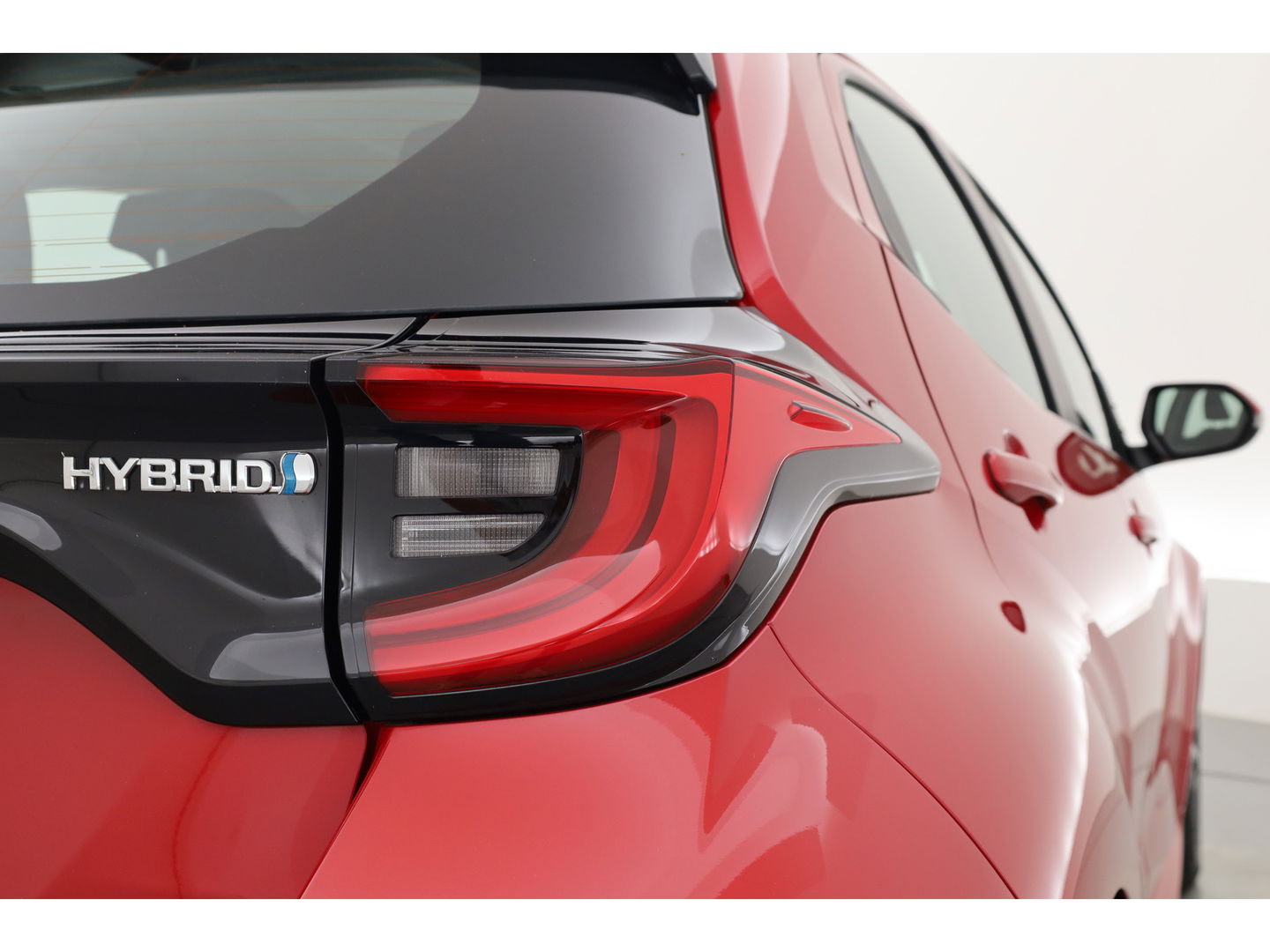 Toyota Yaris 1.5 Hybrid Dynamic | CarPlay | Camera | Adapt. Cruise | Keyless | DAB