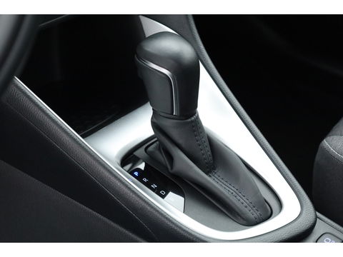 Toyota Yaris 1.5 Hybrid Dynamic | CarPlay | Camera | Adapt. Cruise | Keyless | DAB