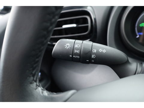 Toyota Yaris 1.5 Hybrid Dynamic | CarPlay | Camera | Adapt. Cruise | Keyless | DAB