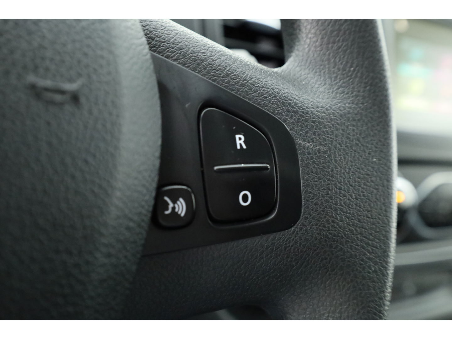 Renault Trafic 2.0 dCi 120 T29 L2H1 Work Edition | Trekhaak | Cruise | Camera | Navi