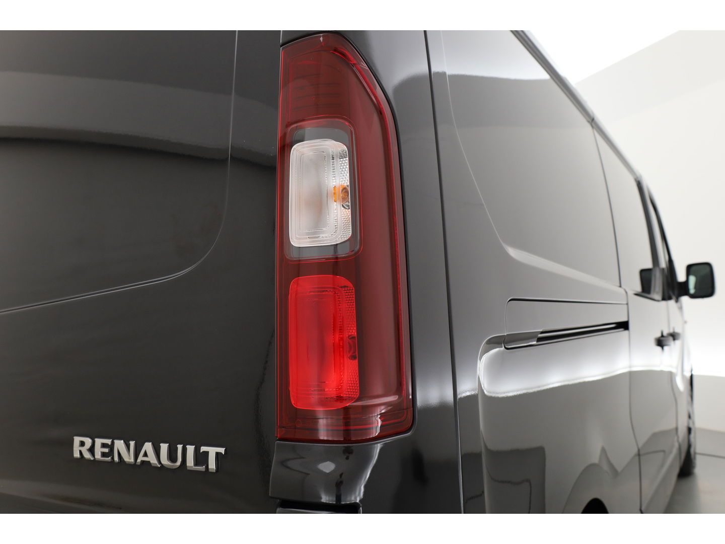 Renault Trafic 2.0 dCi 120 T29 L2H1 Work Edition | Trekhaak | Cruise | Camera | Navi