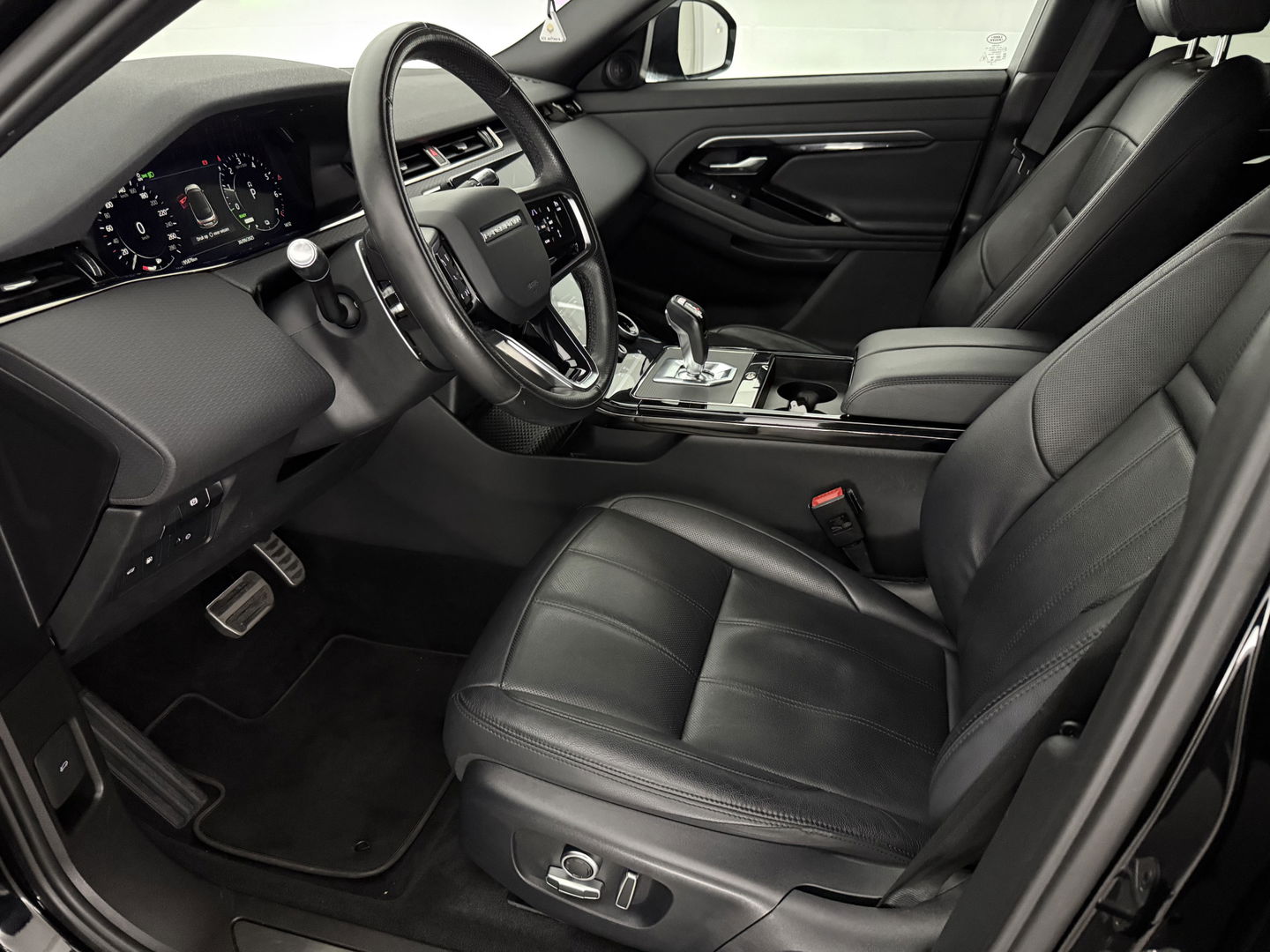 Land Rover Range Rover Evoque 1.5 p300e AWD 309PK R-Dynamic S | 360° | Virtual | Carplay | Adaptive Cruise | Trekh. | Leder | Dodehoek