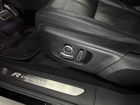 Land Rover Range Rover Evoque 1.5 p300e AWD 309PK R-Dynamic S | 360° | Virtual | Carplay | Adaptive Cruise | Trekh. | Leder | Dodehoek