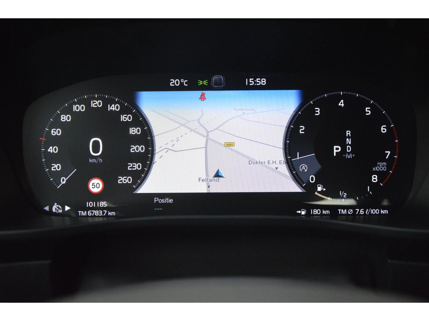 Volvo XC40 T2 Momentum | Camera | Apple CarPlay | Cruise Control | Bluetooth |