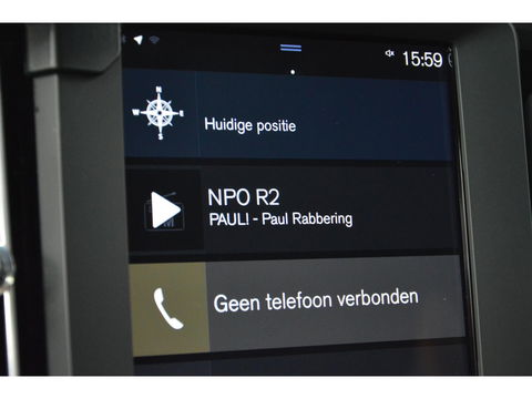Volvo XC40 T2 Momentum | Camera | Apple CarPlay | Cruise Control | Bluetooth |