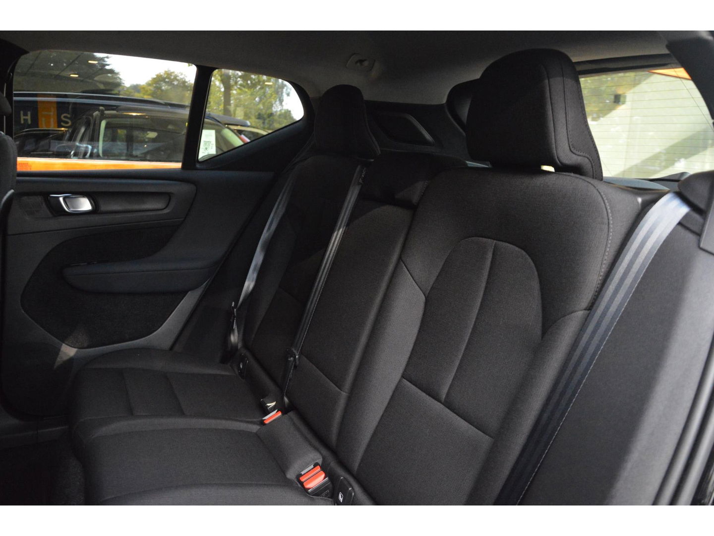 Volvo XC40 T2 Momentum | Camera | Apple CarPlay | Cruise Control | Bluetooth |