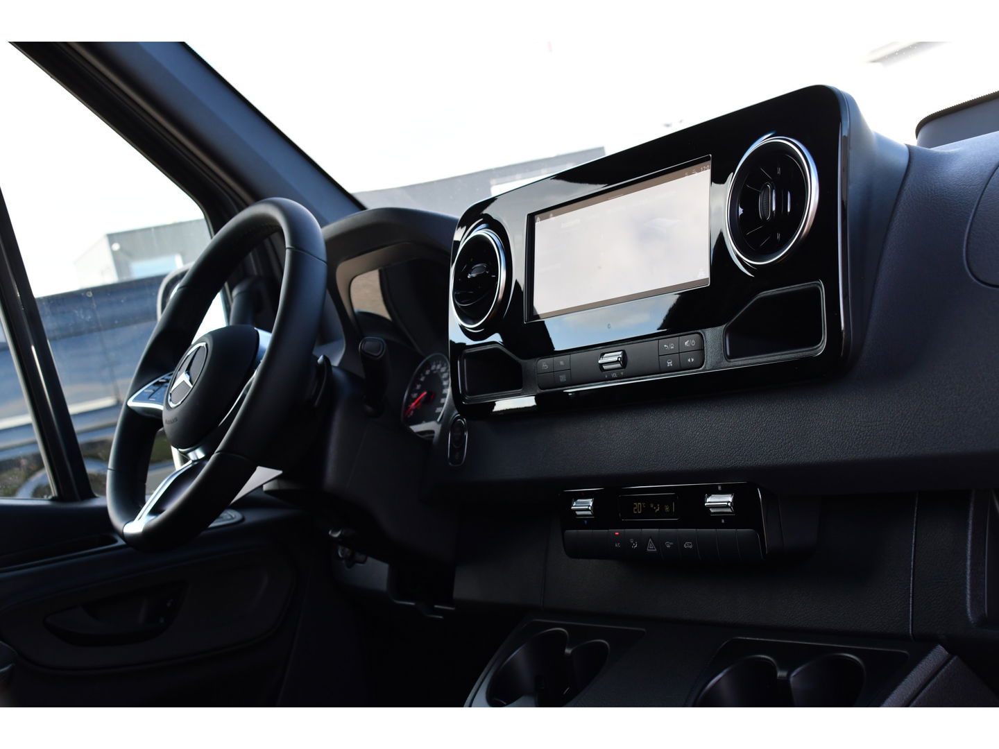 Mercedes-Benz Sprinter 317 1.9 CDI L2 PB Edition Cruise, Camera, Carplay, 10,5'' Mbux, LED, Automaat, multimedia, Uniek!