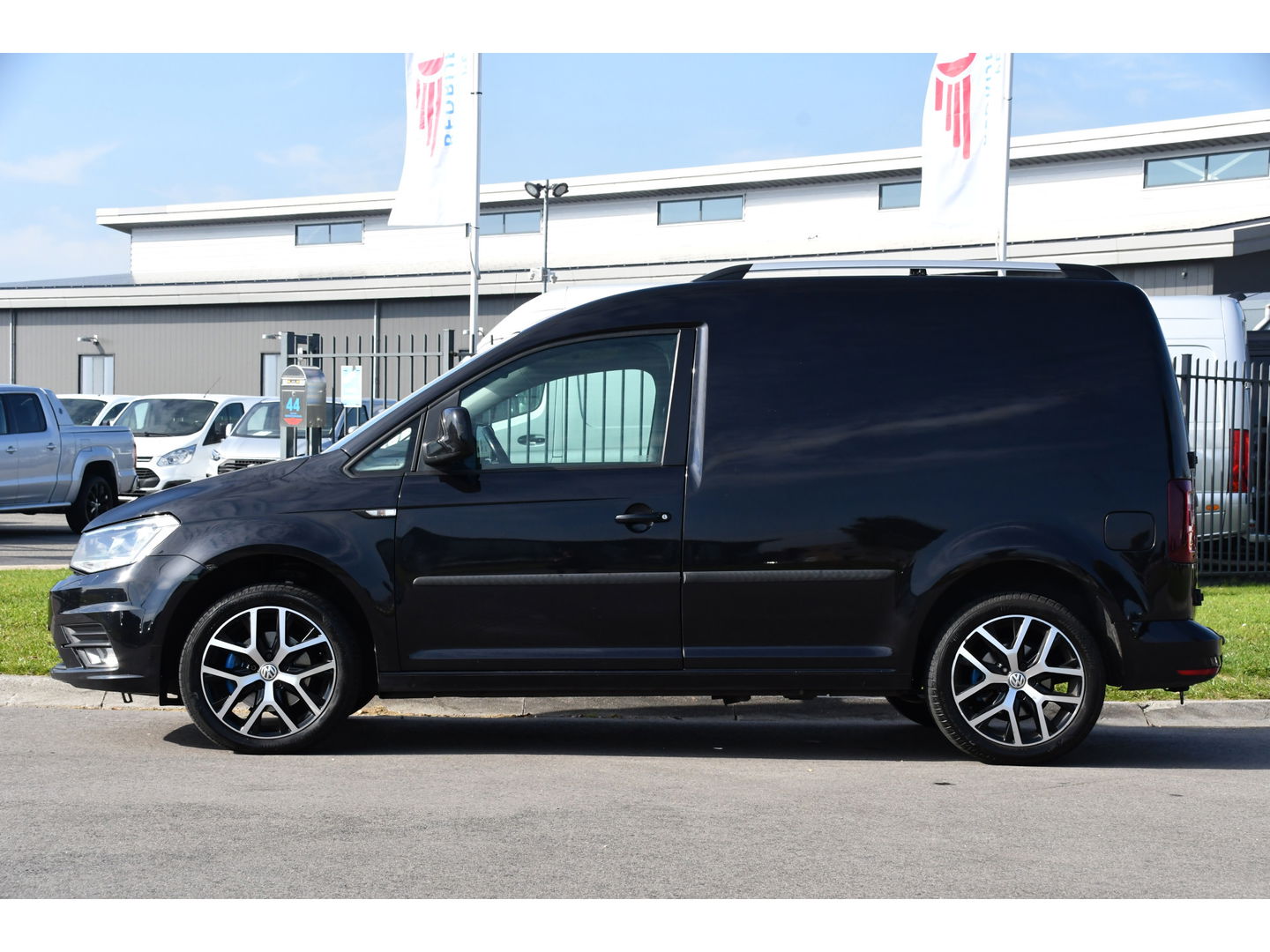 Volkswagen Caddy 2.0 TDI L1H1 Exclusive Edition Adaptieve Cruise, Carplay, LED, Clima, Stoelverwarming, Sensoren, Trkehaak, Uniek!