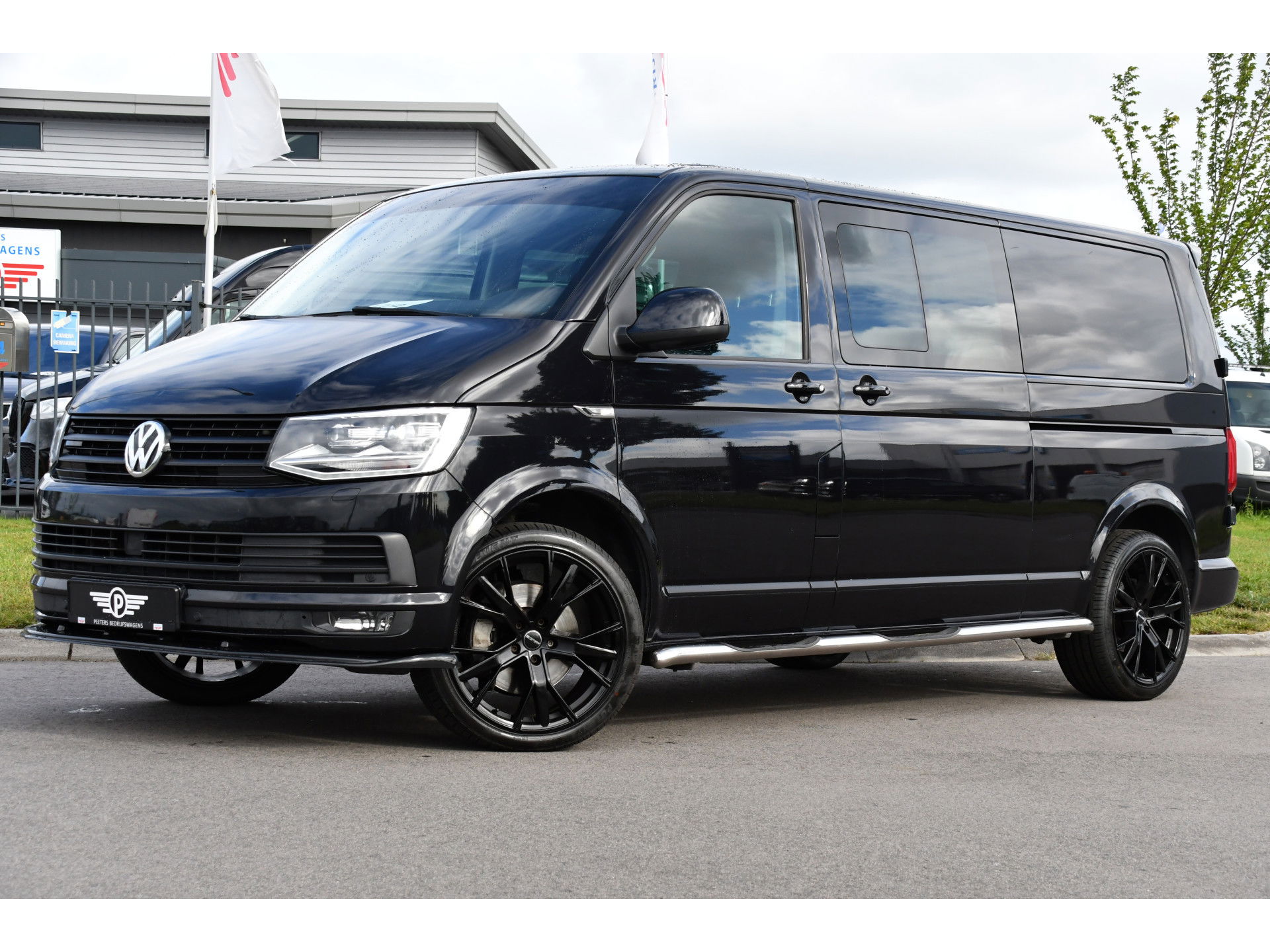 Volkswagen Transporter 2.0 TDI L2H1 DC 4Motion Highline Adaptieve Cruise, LED, 204pk, Automaat, 4x4, Leder, Multimedia, 2 x Schuifdeur, Sensoren, Uniek!