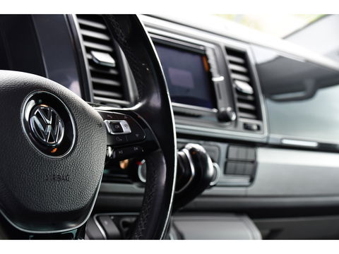 Volkswagen Transporter 2.0 TDI L2H1 DC 4Motion Highline Adaptieve Cruise, LED, 204pk, Automaat, 4x4, Leder, Multimedia, 2 x Schuifdeur, Sensoren, Uniek!