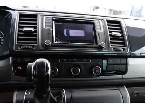 Volkswagen Transporter 2.0 TDI L2H1 DC 4Motion Highline Adaptieve Cruise, LED, 204pk, Automaat, 4x4, Leder, Multimedia, 2 x Schuifdeur, Sensoren, Uniek!