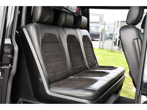 Volkswagen Transporter 2.0 TDI L2H1 DC 4Motion Highline Adaptieve Cruise, LED, 204pk, Automaat, 4x4, Leder, Multimedia, 2 x Schuifdeur, Sensoren, Uniek!