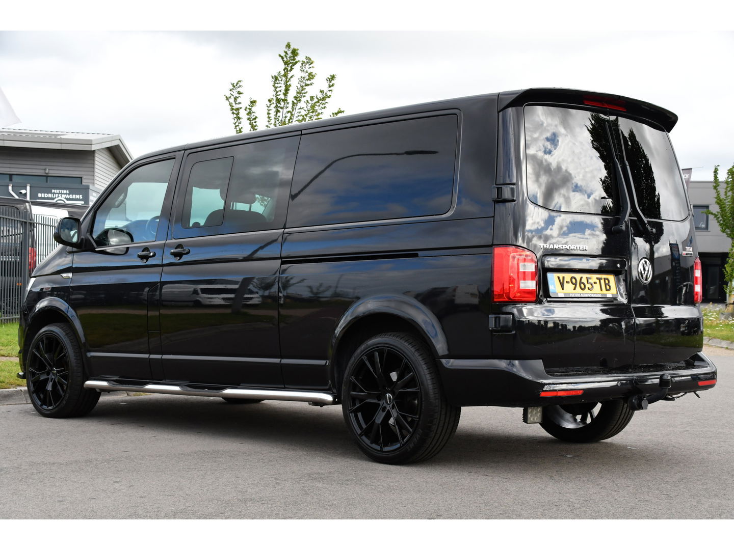 Volkswagen Transporter 2.0 TDI L2H1 DC 4Motion Highline Adaptieve Cruise, LED, 204pk, Automaat, 4x4, Leder, Multimedia, 2 x Schuifdeur, Sensoren, Uniek!