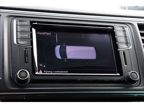 Volkswagen Transporter 2.0 TDI L2H1 DC 4Motion Highline Adaptieve Cruise, LED, 204pk, Automaat, 4x4, Leder, Multimedia, 2 x Schuifdeur, Sensoren, Uniek!