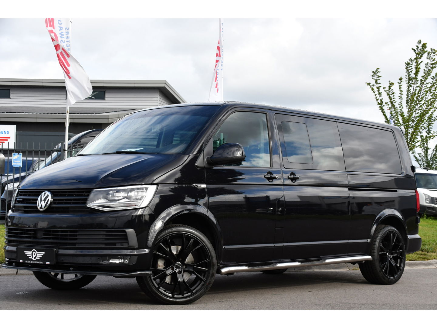 Volkswagen Transporter 2.0 TDI L2H1 DC 4Motion Highline Adaptieve Cruise, LED, 204pk, Automaat, 4x4, Leder, Multimedia, 2 x Schuifdeur, Sensoren, Uniek!