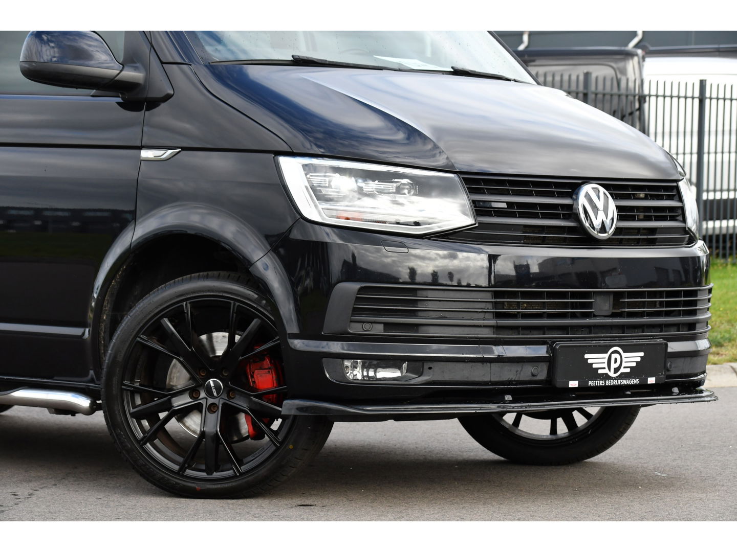 Volkswagen Transporter 2.0 TDI L2H1 DC 4Motion Highline Adaptieve Cruise, LED, 204pk, Automaat, 4x4, Leder, Multimedia, 2 x Schuifdeur, Sensoren, Uniek!