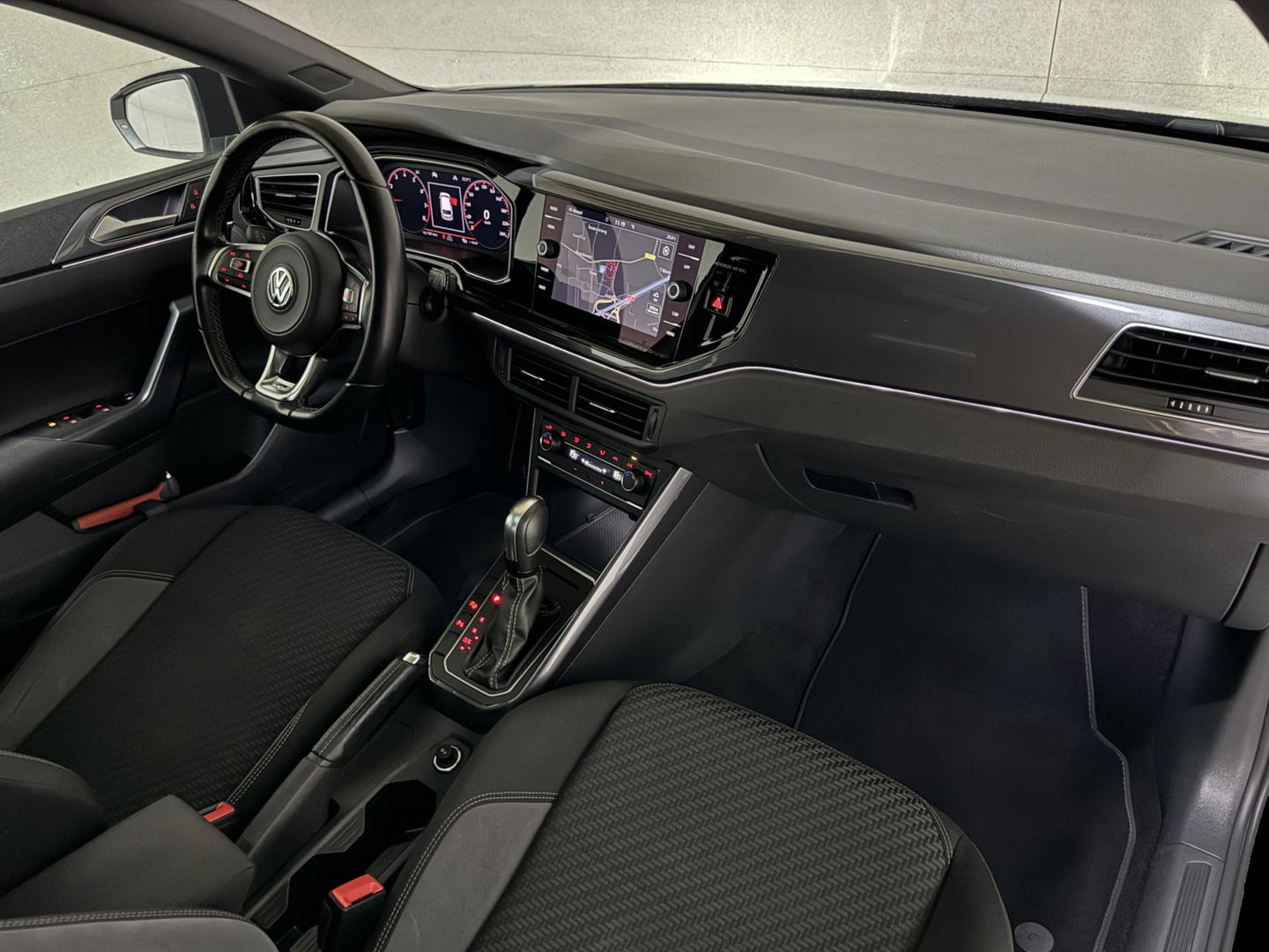 Volkswagen Polo 1.0 TSI 2x R-Line Pano Virtual DSG Beats NAP