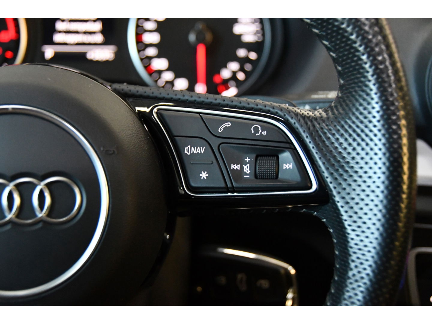 Audi Q2 2.0 TFSI quattro S Line panorama automaat