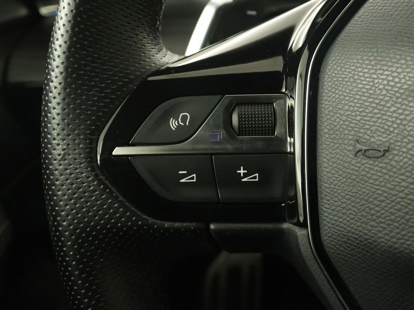 Peugeot 508 1.6 HYbrid GT | Trekhaak | Stoelverwarming | 360 Camera | Adaptive cruise | Carplay | Keyless | Leder/Alcantara | Navigatie | Full LED | PHEV | Plug In