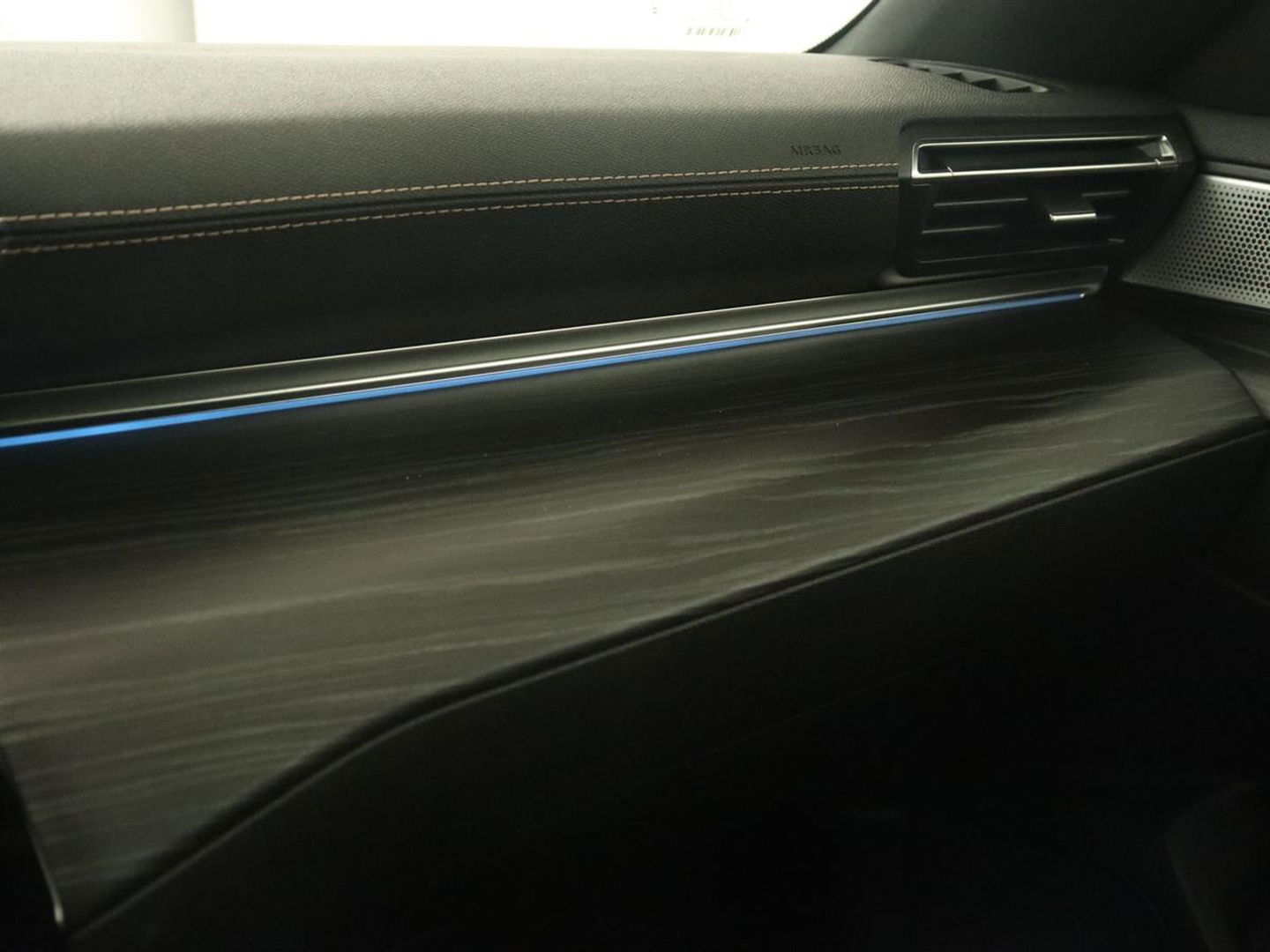 Peugeot 508 1.6 HYbrid GT | Trekhaak | Stoelverwarming | 360 Camera | Adaptive cruise | Carplay | Keyless | Leder/Alcantara | Navigatie | Full LED | PHEV | Plug In