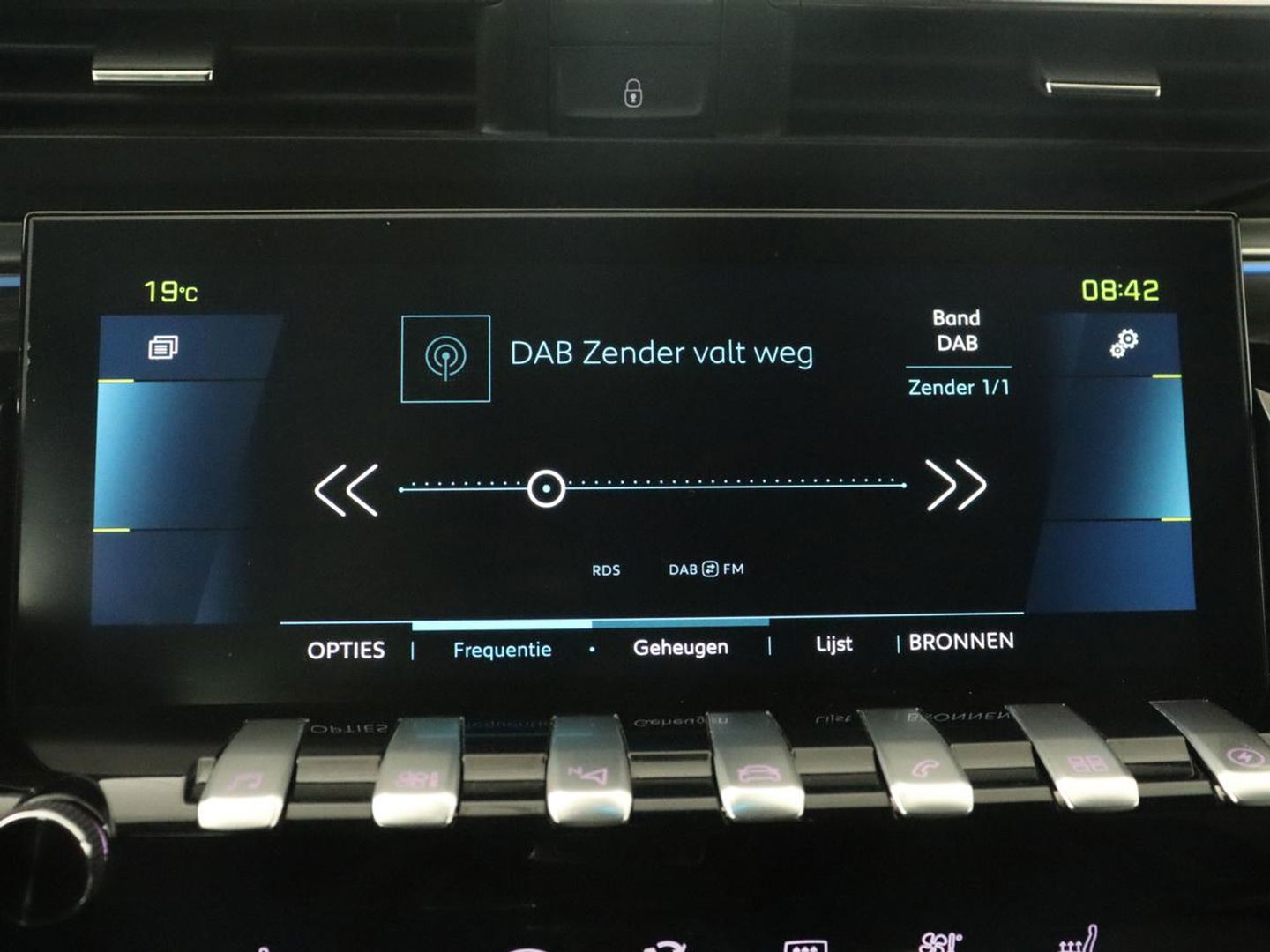 Peugeot 508 1.6 HYbrid GT | Trekhaak | Stoelverwarming | 360 Camera | Adaptive cruise | Carplay | Keyless | Leder/Alcantara | Navigatie | Full LED | PHEV | Plug In