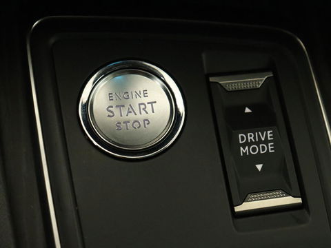 Peugeot 508 1.6 HYbrid GT | Trekhaak | Stoelverwarming | 360 Camera | Adaptive cruise | Carplay | Keyless | Leder/Alcantara | Navigatie | Full LED | PHEV | Plug In