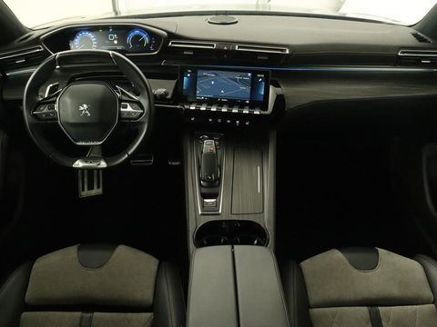 Peugeot 508 1.6 HYbrid GT | Trekhaak | Stoelverwarming | 360 Camera | Adaptive cruise | Carplay | Keyless | Leder/Alcantara | Navigatie | Full LED | PHEV | Plug In