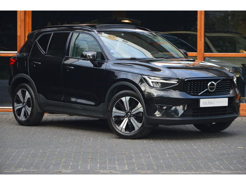 Volvo XC40 T5 Hybride Ultimate Dark | 360° Camera | Stoel + Stuur verwarmd | Panoramadak | Adaptive Cruise | Harman\Kardon |