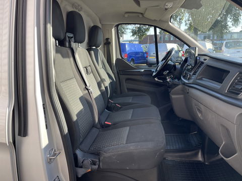 Ford Transit Custom 280 2.0 TDCI 105pk L1H1 Trend / vaste prijs rijklaar € 14.950 ex btw / lease vanaf € 311 / airco / cruise / imperial / achteruit rijcamera / trekhaak 2400 kg / ex schilders bus