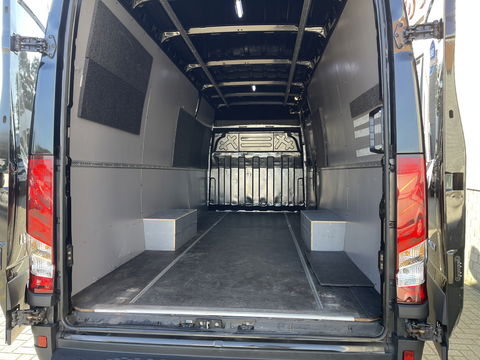 Iveco Daily 35S21H 3.0L Himatic automaat 410 L4H2 / vaste prijs rijklaar € 32.950 ex btw / lease vanaf € 538 / euro 6 diesel / bpm vrij / airco / cruise / camera / laadruimte 475 cm lang !