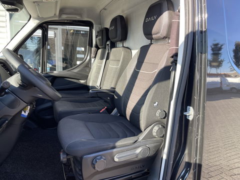 Iveco Daily 35S21H 3.0L Himatic automaat 410 L4H2 / vaste prijs rijklaar € 32.950 ex btw / lease vanaf € 538 / euro 6 diesel / bpm vrij / airco / cruise / camera / laadruimte 475 cm lang !