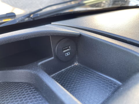 Iveco Daily 35S21H 3.0L Himatic automaat 410 L4H2 / vaste prijs rijklaar € 32.950 ex btw / lease vanaf € 538 / euro 6 diesel / bpm vrij / airco / cruise / camera / laadruimte 475 cm lang !