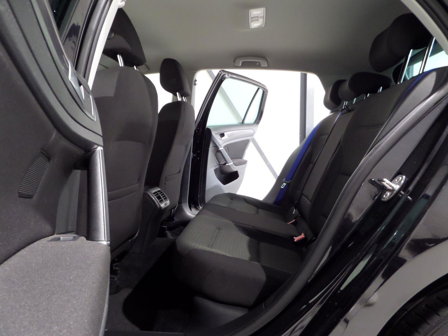 Volkswagen Golf 1.0 TSI DSG Comfortline "Origineel NL!" Automaat! Apple-Carplay Navigatie Adaptive-cruise DAB+ Pakeersensoren