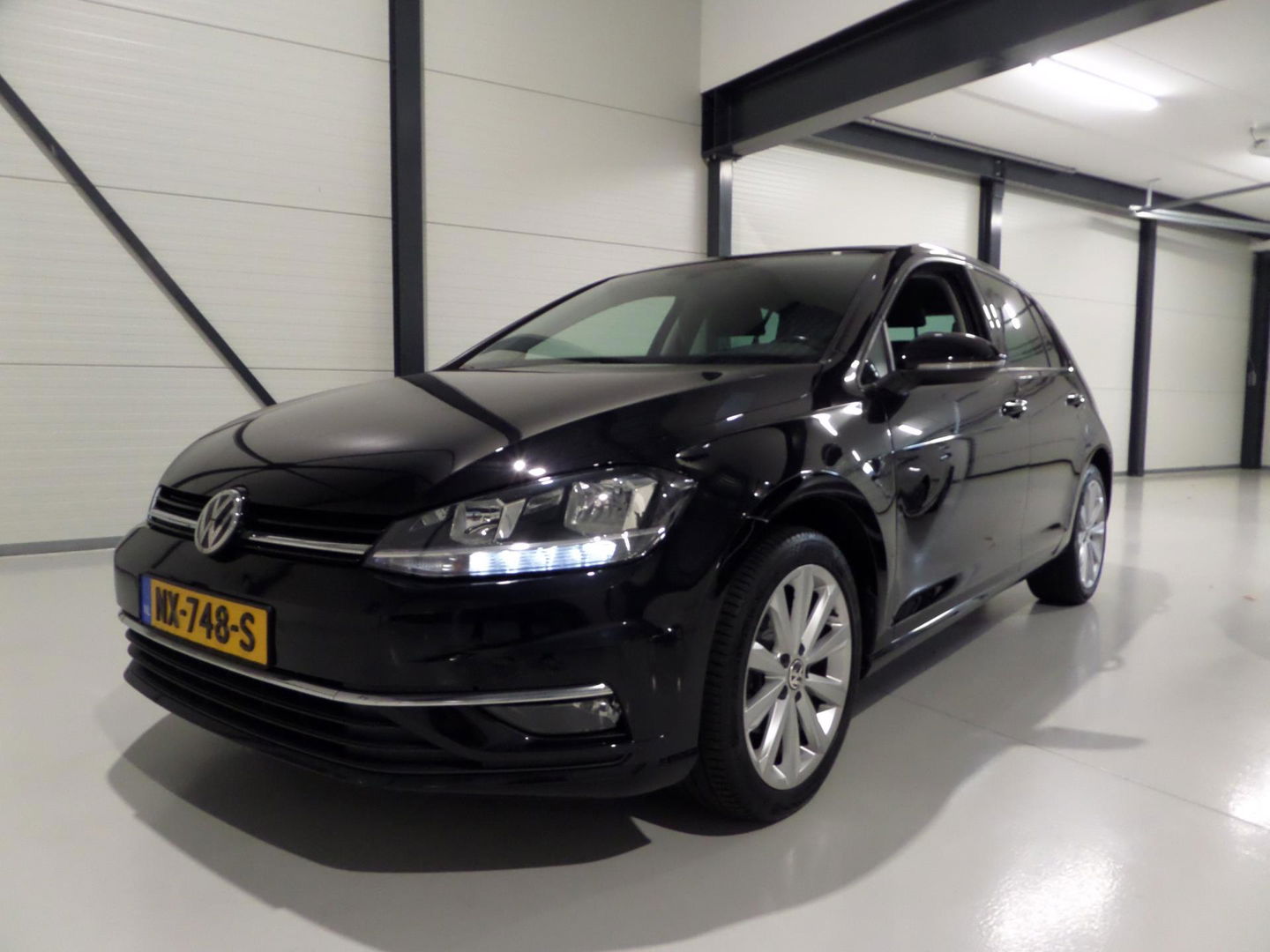 Volkswagen Golf 1.0 TSI DSG Comfortline "Origineel NL!" Automaat! Apple-Carplay Navigatie Adaptive-cruise DAB+ Pakeersensoren