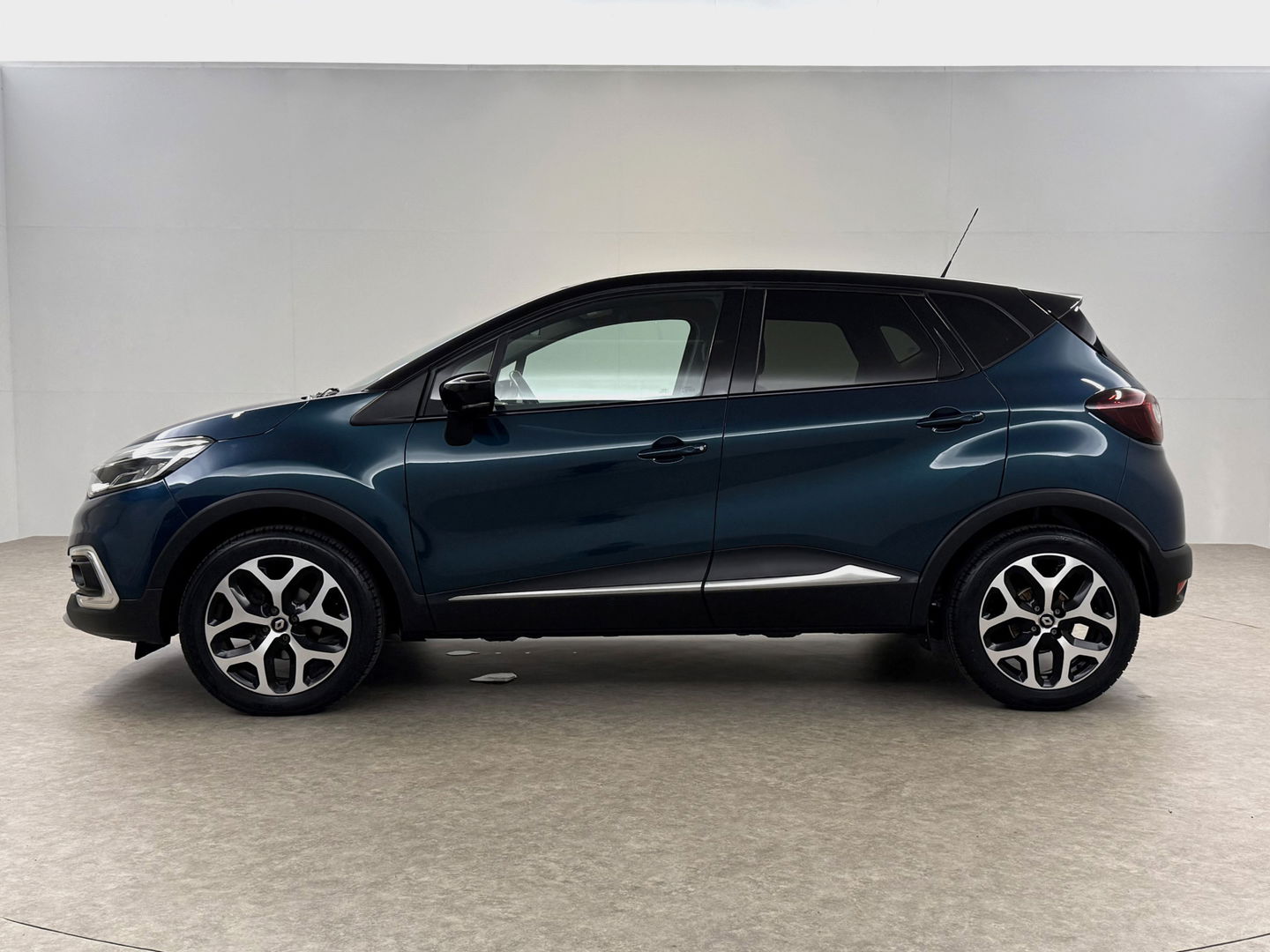 Renault Captur 0.9 TCe Intens | LED | Clima | Cruise | Navigatie | Carplay