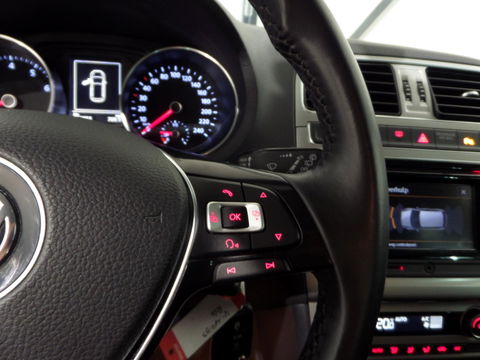 Volkswagen Polo 1.2 TSI Highline "Origineel NL!" 1e eigenaar! Bluetooth Parkeersensoren Cruise-control Climatronic 17"Velgen