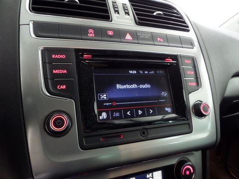 Volkswagen Polo 1.2 TSI Highline "Origineel NL!" 1e eigenaar! Bluetooth Parkeersensoren Cruise-control Climatronic 17"Velgen