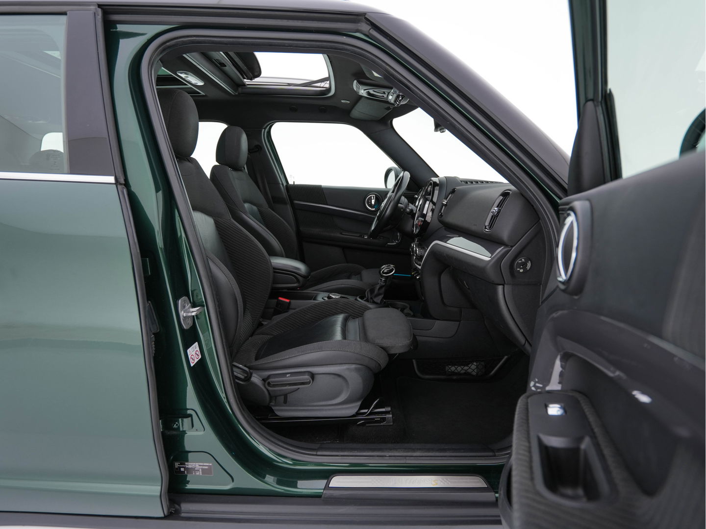 MINI Countryman 2.0 Cooper S E ALL4 Chili Plug-In (INCL-BTW) Aut. *PANO | LEATHER-FABRIC | FULL-LED | SPORT-SEATS | KEYLESS | NAVI-FULLMAP | ECC | AMBIENT-LIGHT | PDC | CRUISE | 18''ALU*