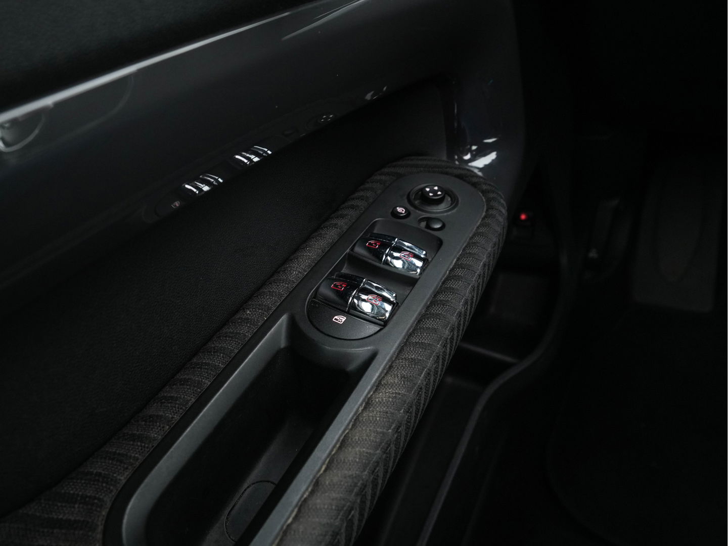 MINI Countryman 2.0 Cooper S E ALL4 Chili Plug-In (INCL-BTW) Aut. *PANO | LEATHER-FABRIC | FULL-LED | SPORT-SEATS | KEYLESS | NAVI-FULLMAP | ECC | AMBIENT-LIGHT | PDC | CRUISE | 18''ALU*