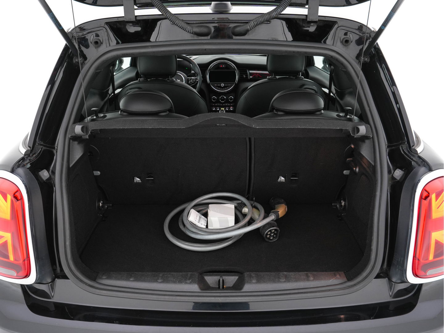 MINI Mini Electric Yours 33 kWh [ 3-Fase ] {SOH-100%} (INCL-BTW) Aut. *PANO | LUXURY-LEATHER | HARMAN/KARDON-AUDIO | MATRIX-LED | KEYLESS | CAMERA | NAVI-FULLMAP | DIGI-COCKPIT | DAB | HEAD-UP | HEATED-SPORTSEATS | AMBIENT-LIGHT | CCS-FASTLOADER