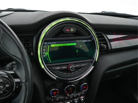 MINI Mini Electric Yours 33 kWh [ 3-Fase ] {SOH-100%} (INCL-BTW) Aut. *PANO | LUXURY-LEATHER | HARMAN/KARDON-AUDIO | MATRIX-LED | KEYLESS | CAMERA | NAVI-FULLMAP | DIGI-COCKPIT | DAB | HEAD-UP | HEATED-SPORTSEATS | AMBIENT-LIGHT | CCS-FASTLOADER